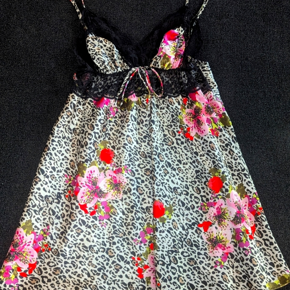 Victoria Secret Lace, Animal, Floral Print Sexy Nightgown